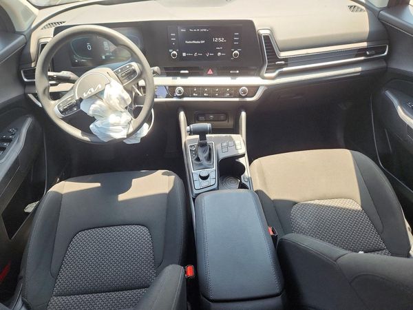 2025 KIA SPORTAGE LX