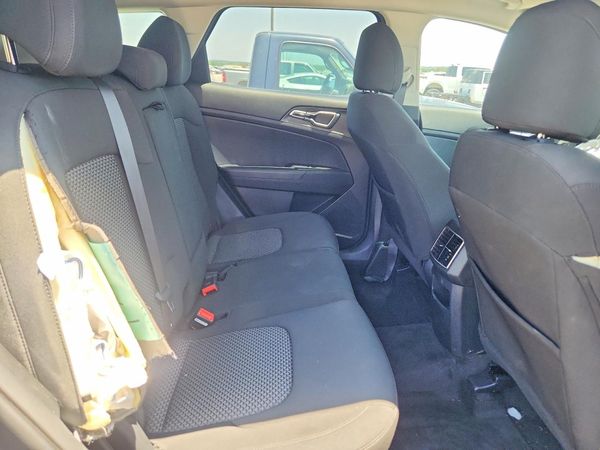 2025 KIA SPORTAGE LX