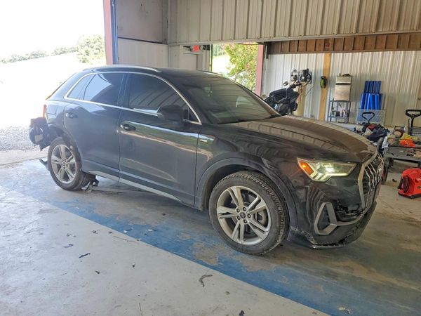 2023 AUDI Q3