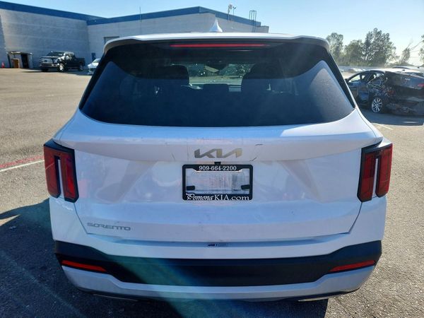 2024 KIA SORENTO LX