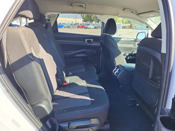2024 KIA SORENTO LX