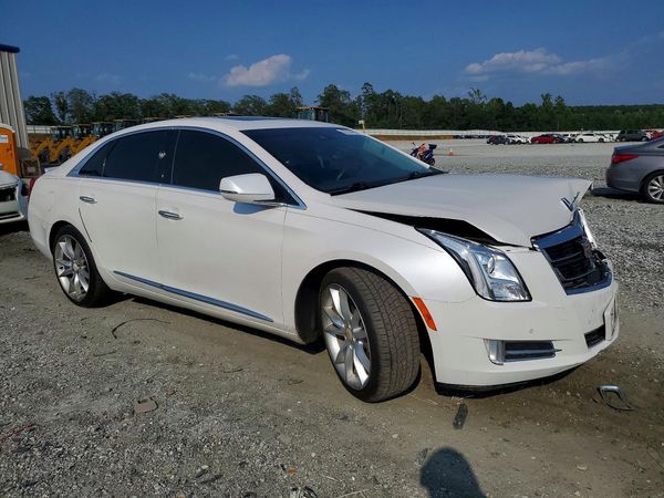 2017 CADILLAC XTS Premium Luxury