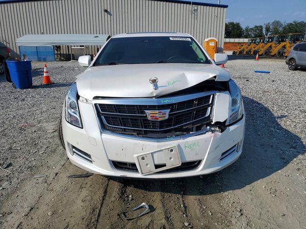 2017 CADILLAC XTS Premium Luxury