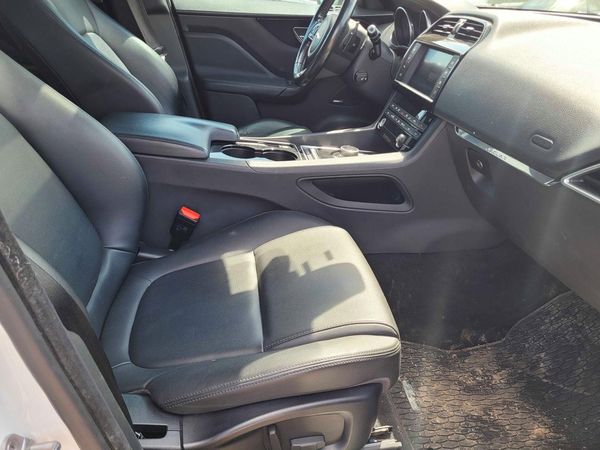 2017 JAGUAR F-PACE Premium
