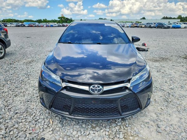 2017 TOYOTA CAMRY