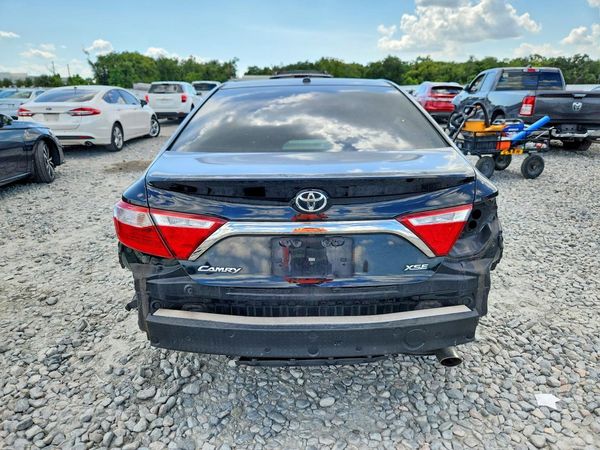 2017 TOYOTA CAMRY