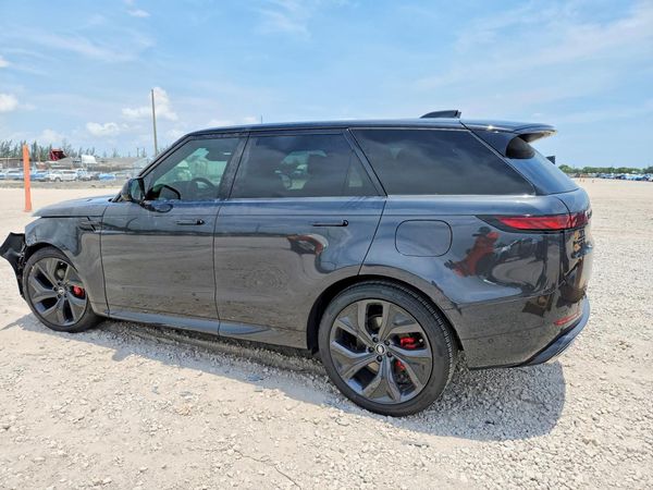 2025 LAND ROVER RANGE ROVER SPORT P460e Dynamic SE