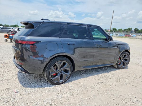 2025 LAND ROVER RANGE ROVER SPORT P460e Dynamic SE