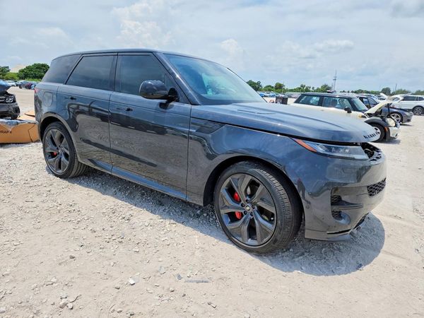 2025 LAND ROVER RANGE ROVER SPORT P460e Dynamic SE