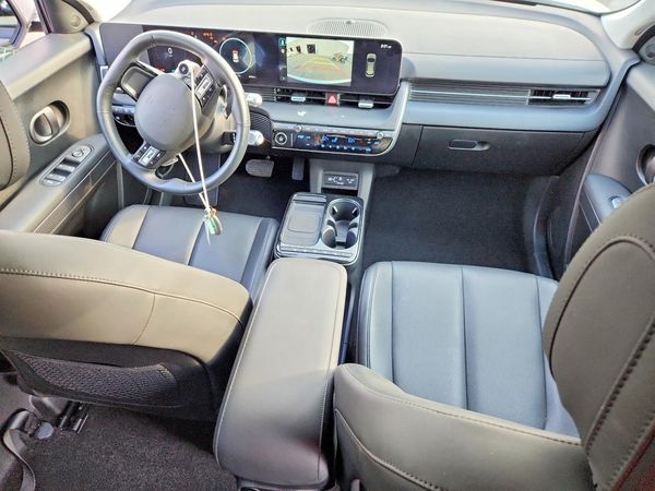 2025 HYUNDAI IONIQ 5 SEL