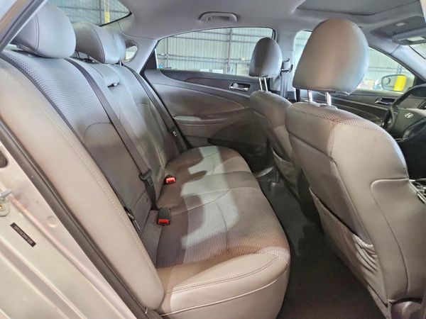 2013 HYUNDAI SONATA