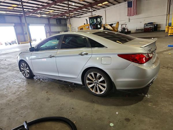 2013 HYUNDAI SONATA