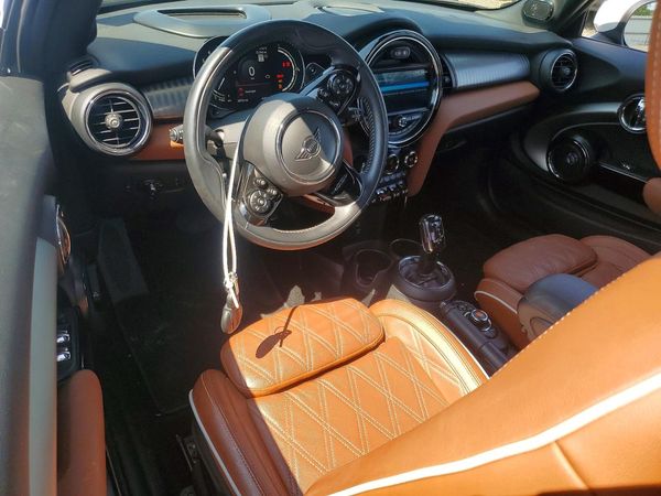 2021 MINI COOPER
