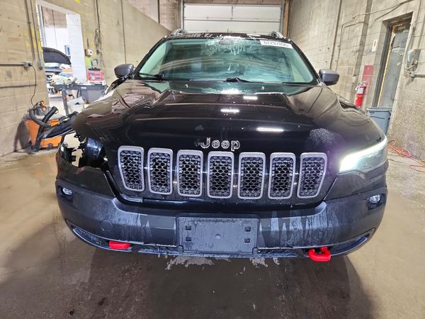 2019 JEEP CHEROKEE TRAILHAWK 4X4