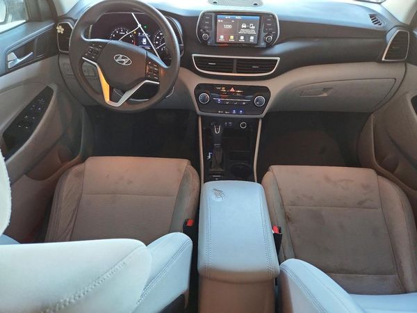 2019 HYUNDAI TUCSON SE