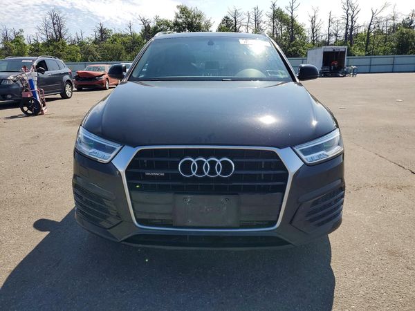 2016 AUDI Q3 quattro Prestige