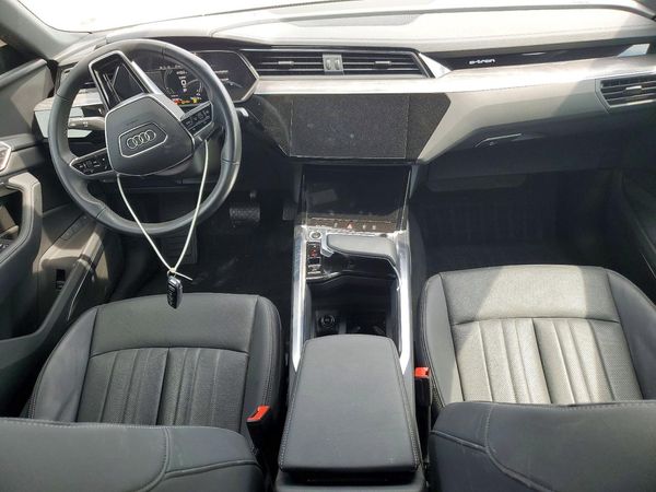 2024 AUDI Q8 E-TRON