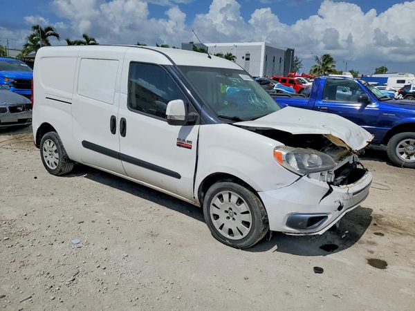 2016 RAM PROMASTER CITY SLT