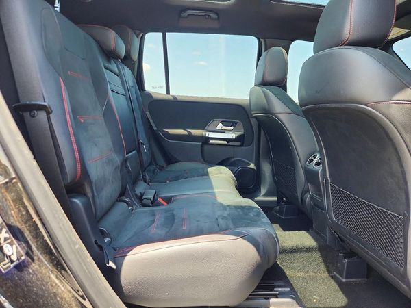 2021 MERCEDES-BENZ GLB GLB250