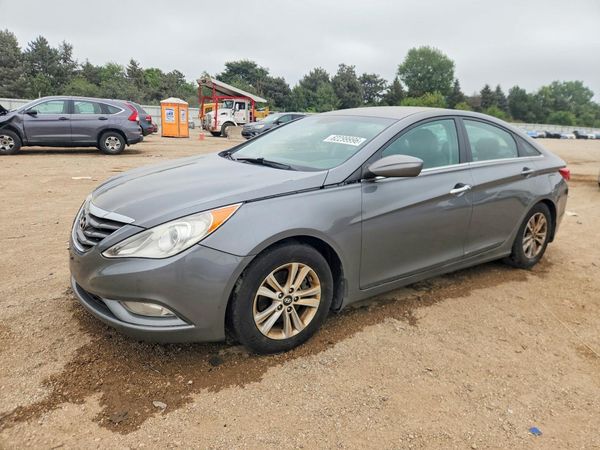 2013 HYUNDAI SONATA GLS/ GLS Popular — Front 3/4