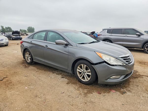 2013 HYUNDAI SONATA GLS/ GLS Popular — Passenger 3/4
