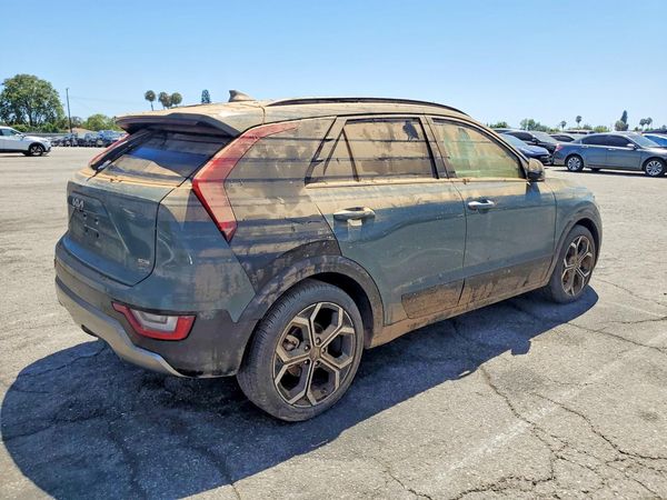 2023 KIA NIRO