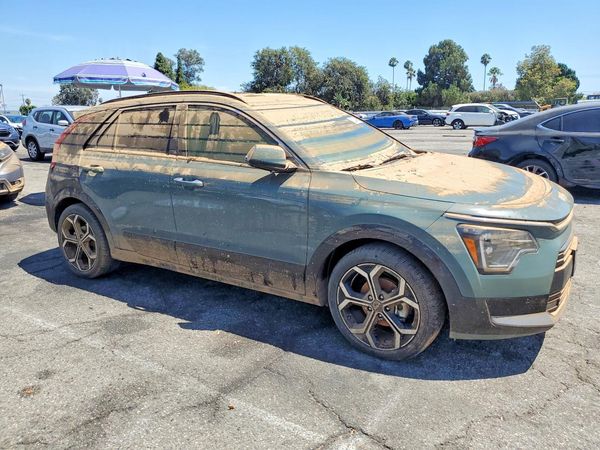 2023 KIA NIRO