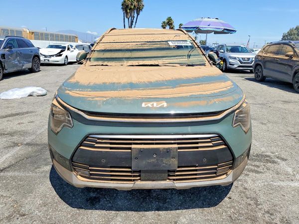 2023 KIA NIRO