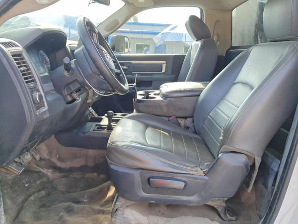2015 RAM 5500 REG CAB CHASSIS