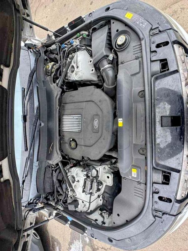 2017 LAND ROVER RANGE ROVER SPORT SE