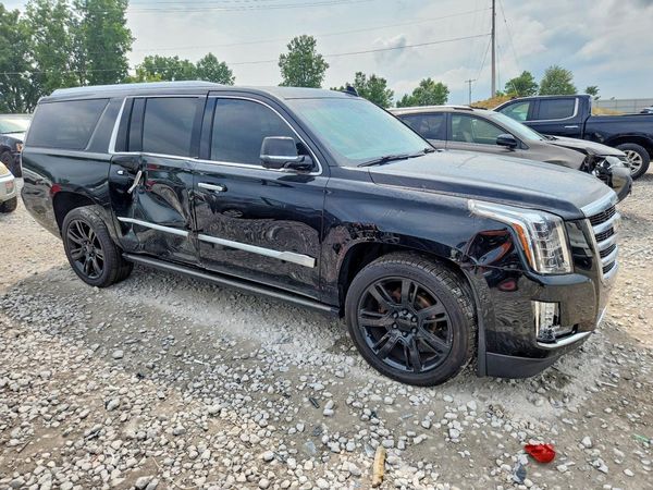 2017 CADILLAC ESCALADE