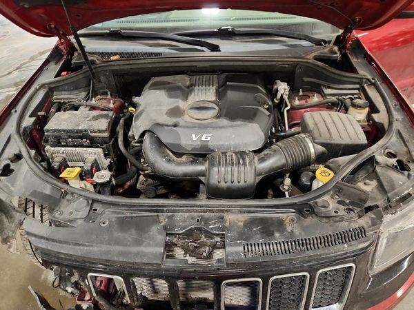 2015 JEEP GRAND CHEROKEE LAREDO 4X4