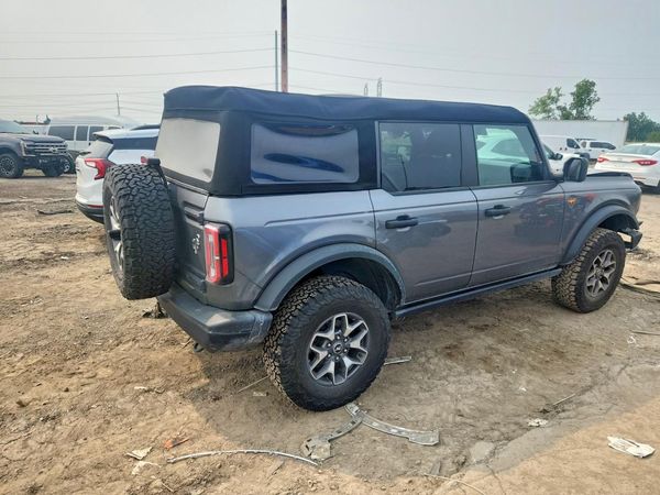 2024 FORD BRONCO Badlands