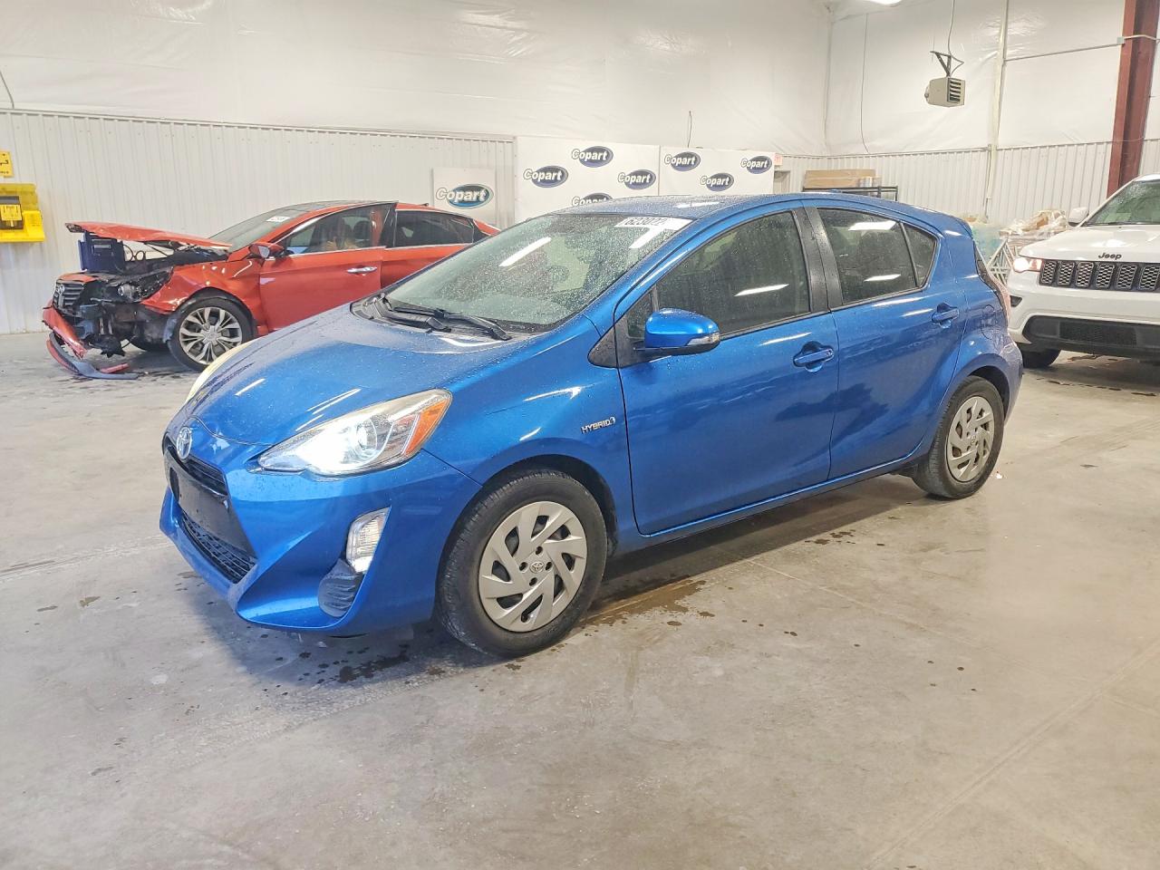 2016 TOYOTA PRIUS