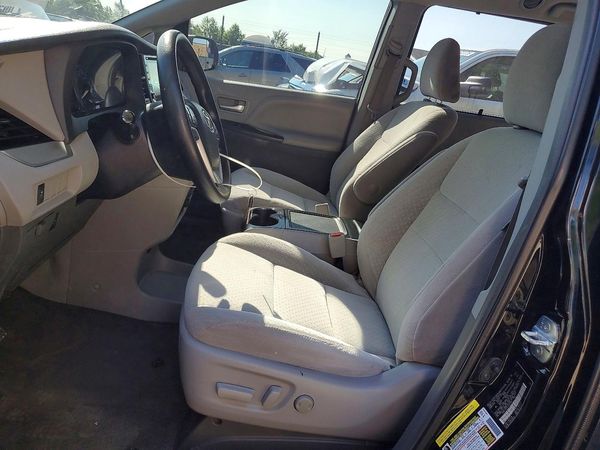 2018 TOYOTA SIENNA