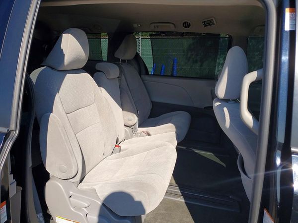 2018 TOYOTA SIENNA
