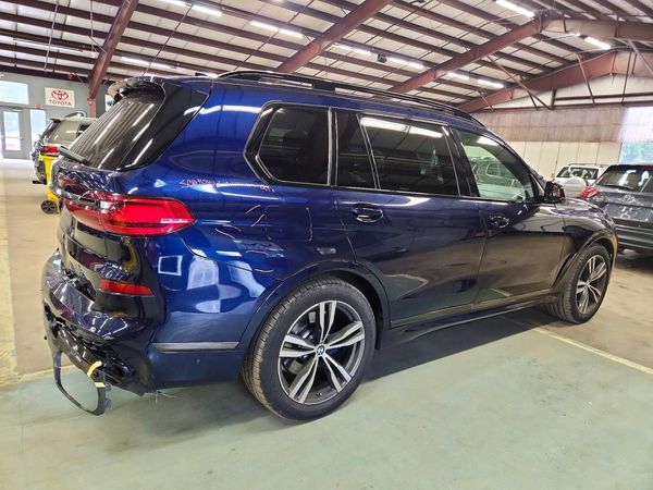 2021 BMW X7 xDrive40i