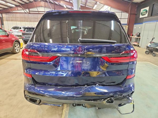 2021 BMW X7 xDrive40i