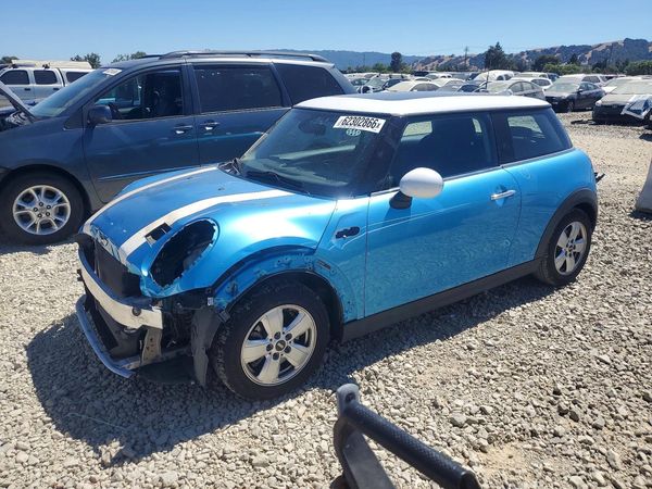2015 MINI COOPER
