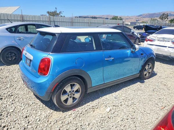 2015 MINI COOPER