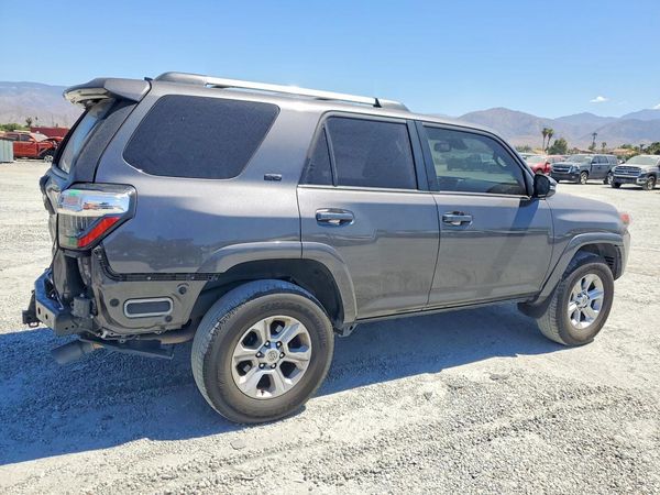 2022 TOYOTA 4RUNNER SR5 Prem