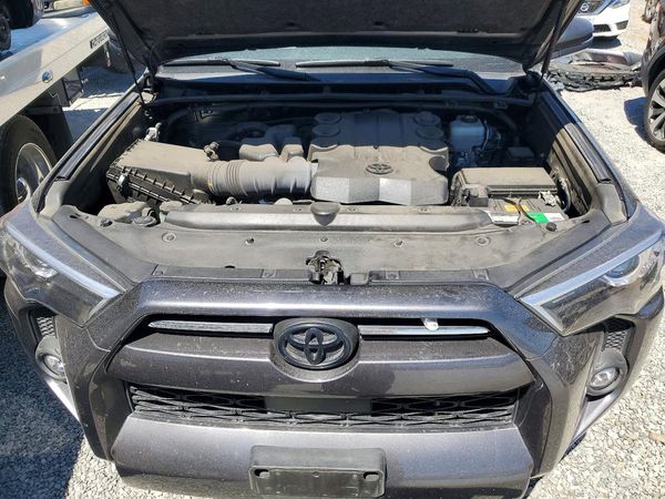 2022 TOYOTA 4RUNNER SR5 Prem