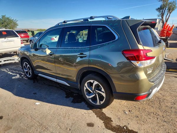2023 SUBARU FORESTER