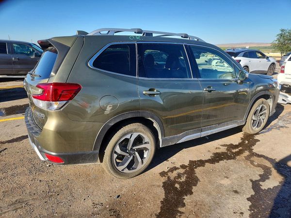 2023 SUBARU FORESTER