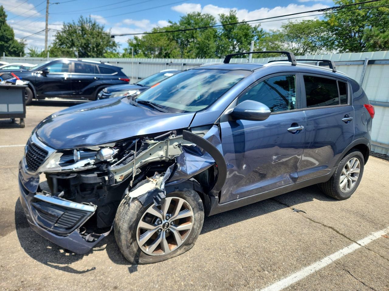 2015 KIA SPORTAGE GL - Middle-low