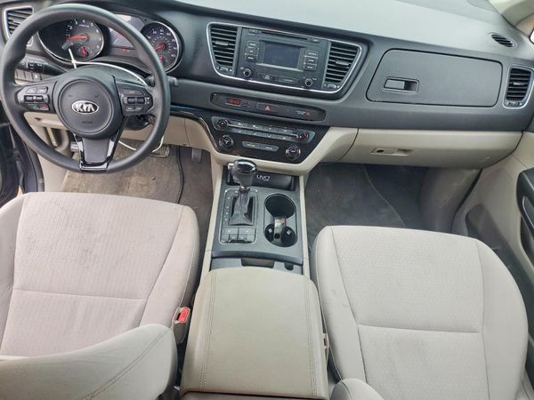 2016 KIA SEDONA LX - Middle-low