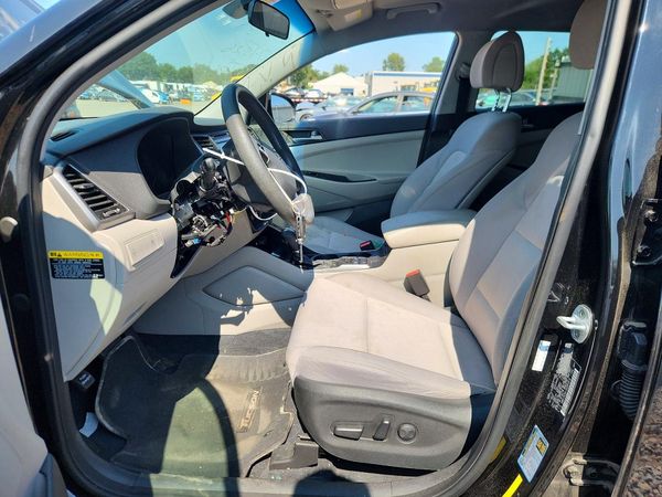 2017 HYUNDAI TUCSON