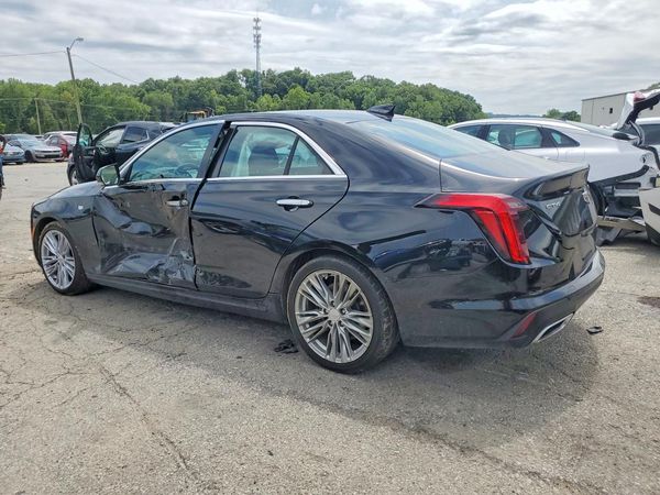 2022 CADILLAC CT4