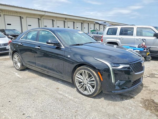 2022 CADILLAC CT4