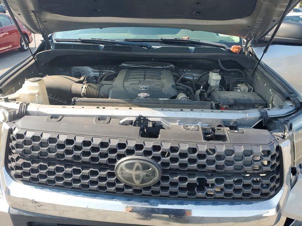 2018 TOYOTA TUNDRA SR/SR5
